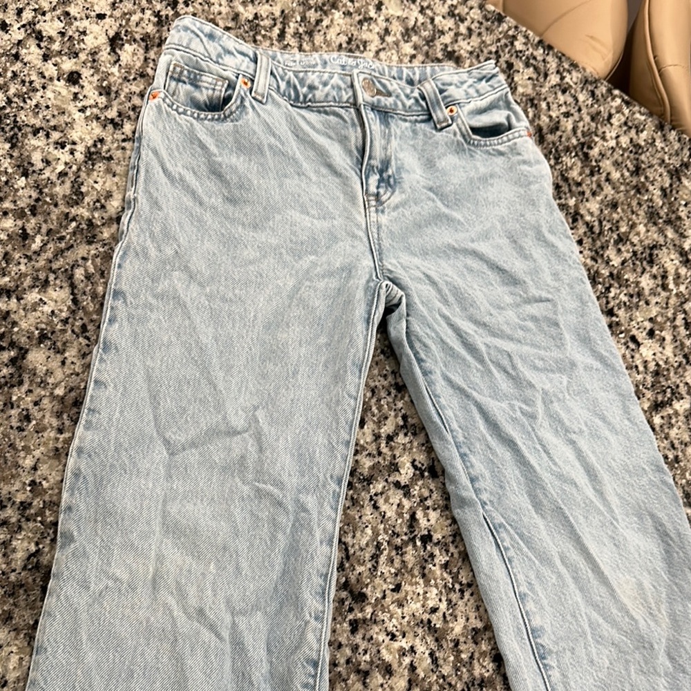 Blue Straight Leg Jeans with Classic Fit